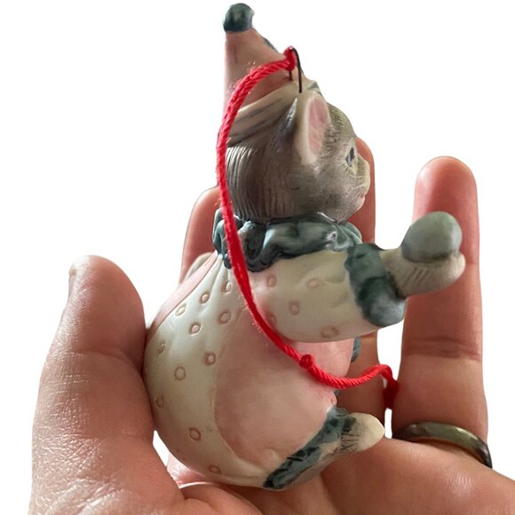 Vintage 1985 B. Shackman Schmid Kitty Cucumber Cat Juggling Ceramic Christmas Or - Picture 4 of 6
